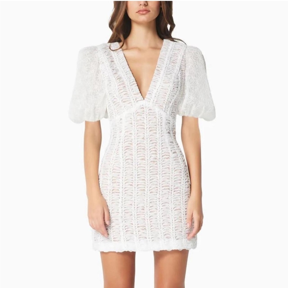 Elliatt Sundown Ivory Lace Dress